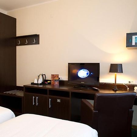 Hotel Plasky Schaerbeek Eksteriør bilde