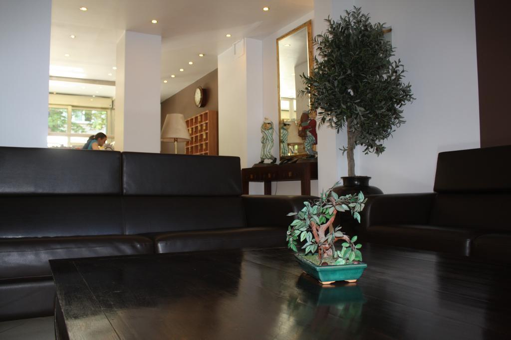 Hotel Plasky Schaerbeek Eksteriør bilde