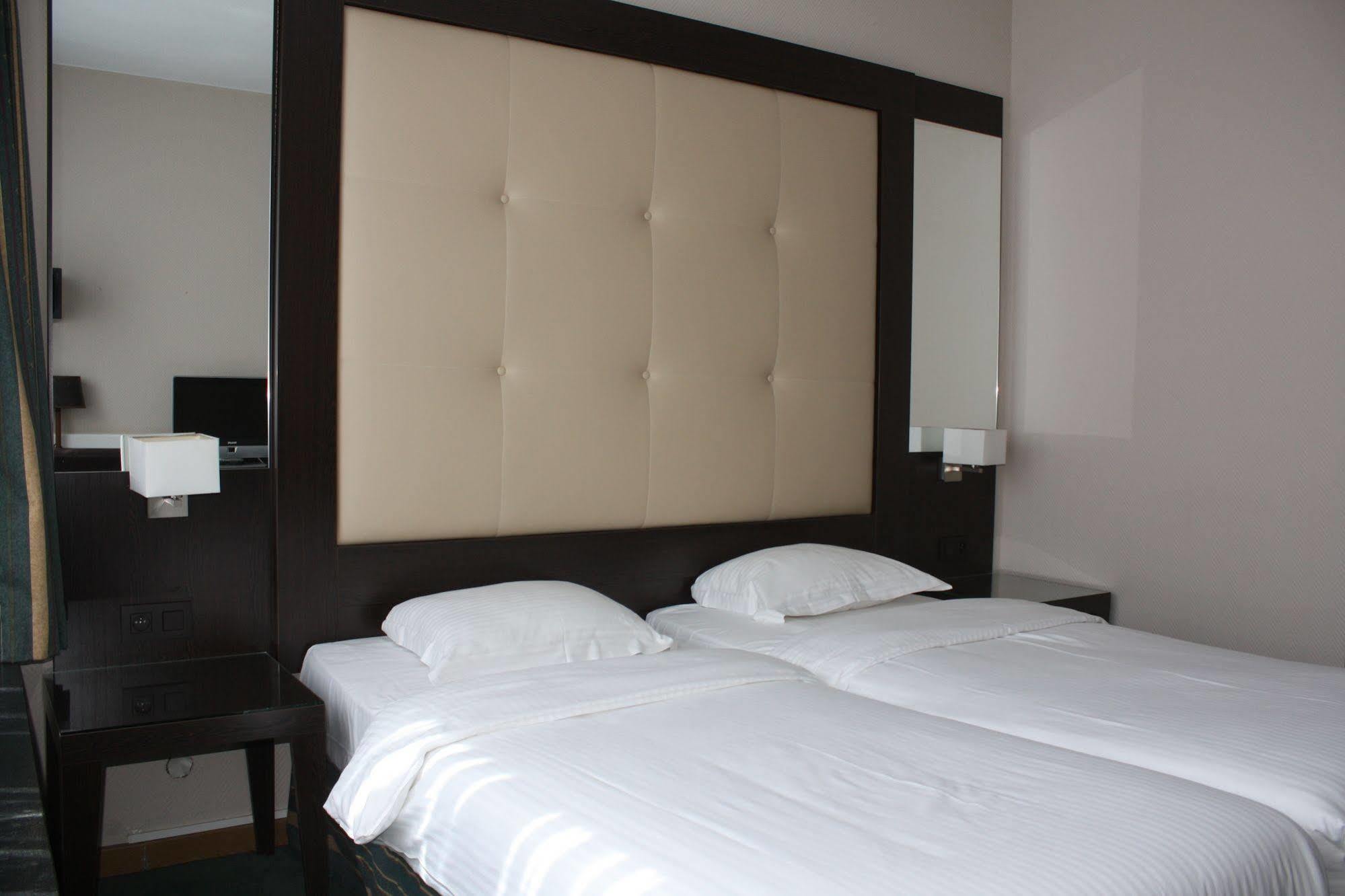 Hotel Plasky Schaerbeek Eksteriør bilde