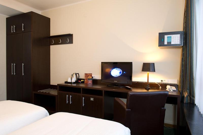 Hotel Plasky Schaerbeek Eksteriør bilde
