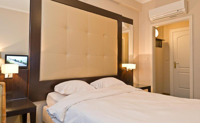 Hotel Plasky Schaerbeek Eksteriør bilde